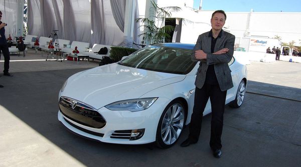 Care este, de fapt, motivul pentru care Elon Musk a decis să nu dețină nicio casă și să stea &icirc;n chirie