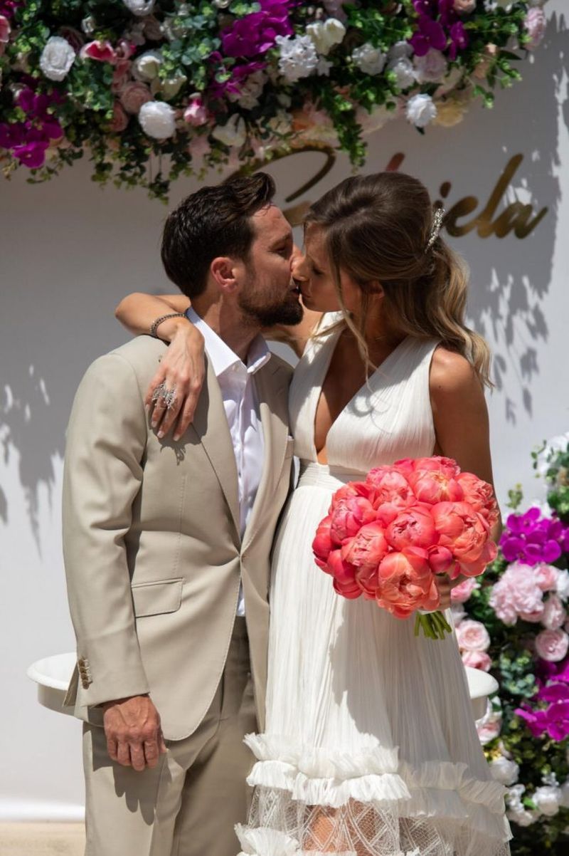 Dani Oțil, primele declarații după căsătorie: „Nu a fost o nuntă, a fost...”