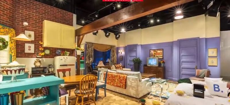 Fanii serialului „Friends” pot închiria apartamentul în care locuiau Rachel și Monica