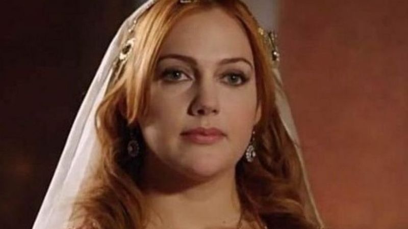 Meryem Uzerli, protagonista serialului &bdquo;Suleyman Magnificul&rdquo;, revine pe micile ecrane