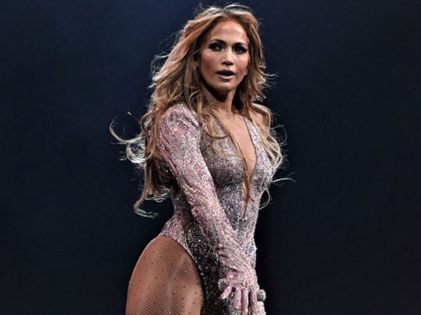 Jennifer Lopez pregătește o surpriză pentru fani! Artista lucrează la un nou single: &bdquo;Se anunță o vară distractivă&rdquo;