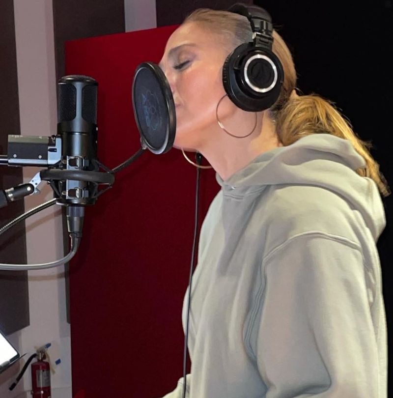 Jennifer Lopez pregătește o surpriză pentru fani! Artista lucrează la un nou single: „Se anunță o vară distractivă”
