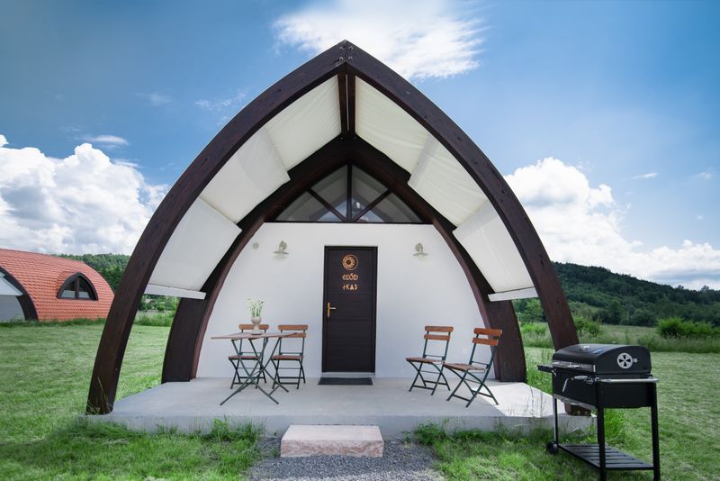 TOP 5 cele mai frumoase cabane de închiriat la munte