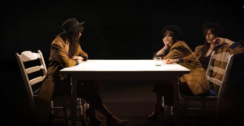 Cleopatra Stratan a lansat videoclipul piesei „Ceasu' Bate Iar”