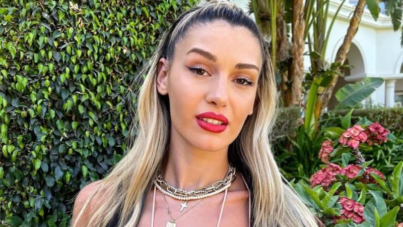 Alina Eremia a lansat videoclipul piesei &bdquo;G&acirc;ndurile mele&rdquo;