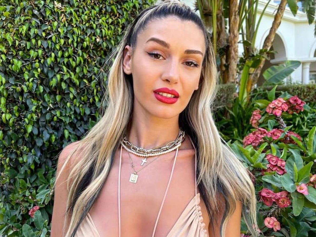 Alina Eremia a lansat videoclipul piesei „Gândurile mele”