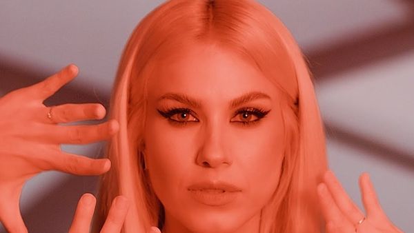 Amna și Qupra au lansat „Arde”