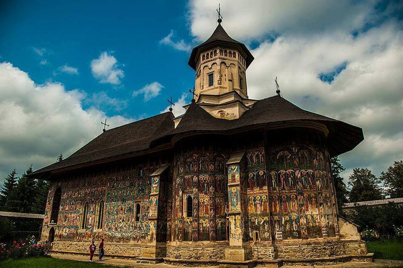 Cele mai frumoase şapte mănăstiri pe care să le vizitezi în Moldova