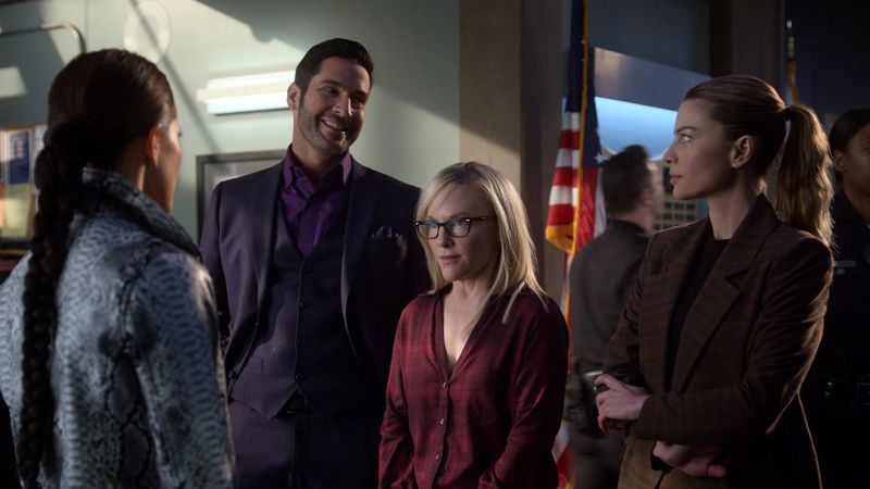 C&acirc;nd apare sezonul 6 al serialului Lucifer, produs de Netflix