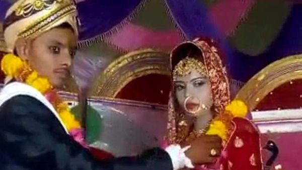 O mireasă a murit la propria nuntă și a fost înlocuită cu sora ei