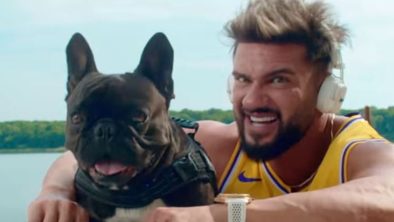 Dorian Popa și Cheluțu au lansat &bdquo;Zile de vară&rdquo;