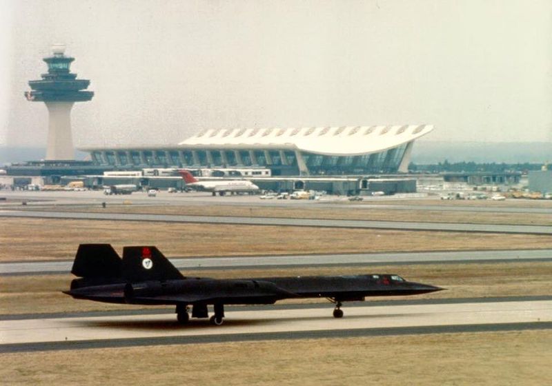 TOP 5 cele mai mari aeroporturi din lume