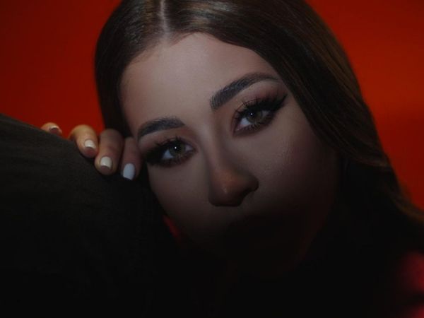 Nicole Cherry a lansat piesa &bdquo;Scrie-mi pe suflet&rdquo;