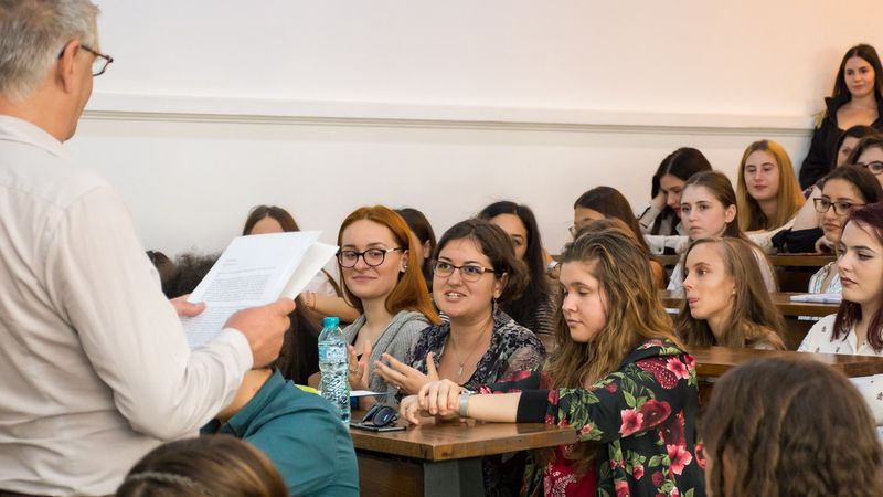 La ce facultăți din Rom&acirc;nia se intră fără examen de admitere