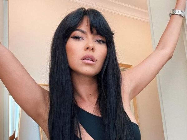 INNA, fotografie de 100.000 de aprecieri! Artista s-a pozat super hot