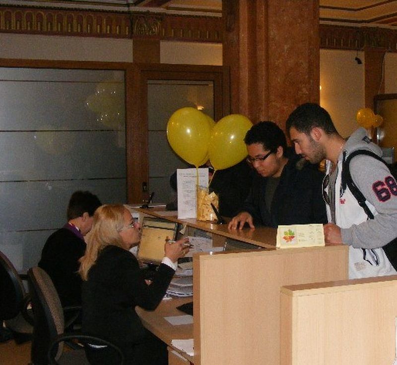 Programul băncilor de Rusalii. Cum vor funcționa unitățile bancare în zilele de 20 și 21 iunie