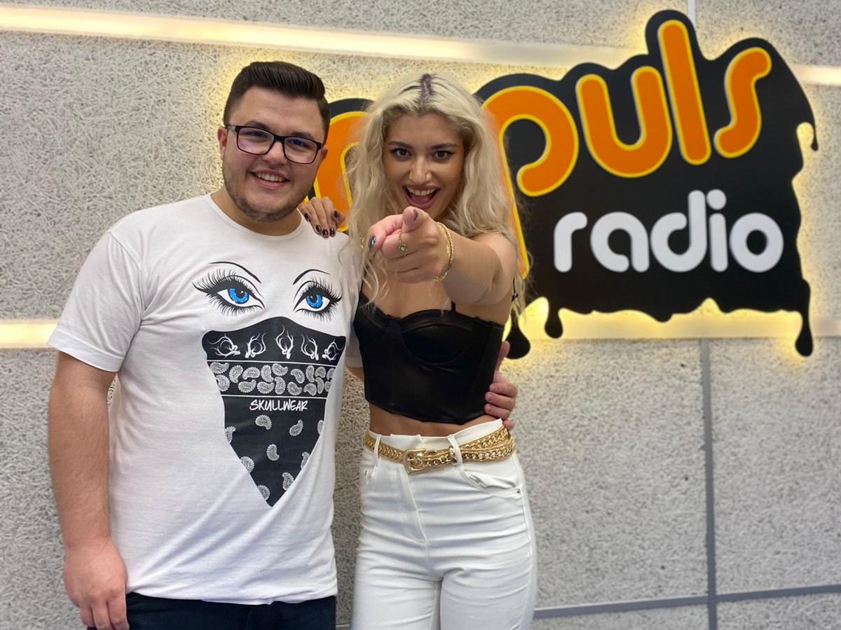 PREMIERĂ! Andia a fost la „Bară la Bară” și ne-a cântat live „Mi-e dor”