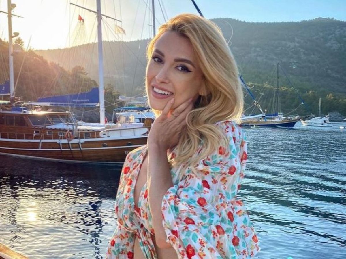 Andreea Bălan, prima fotografie alături de Tiberiu Argint! Cei doi sunt în vacanță în Grecia