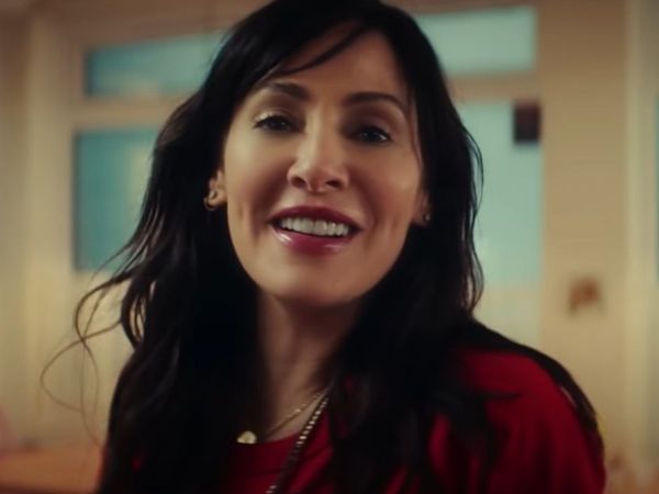 Natalie Imbruglia  a lansat &bdquo;Build It Better&rdquo;