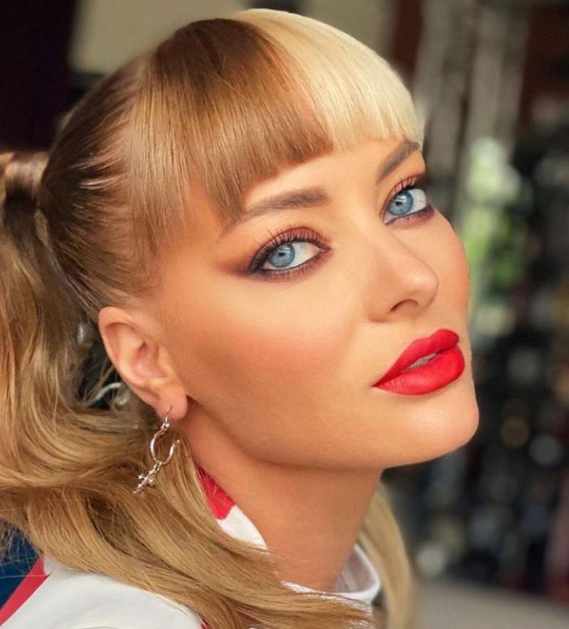 Delia, apariție HOT într-o rochie mulată! Cum s-a fotografiat artista