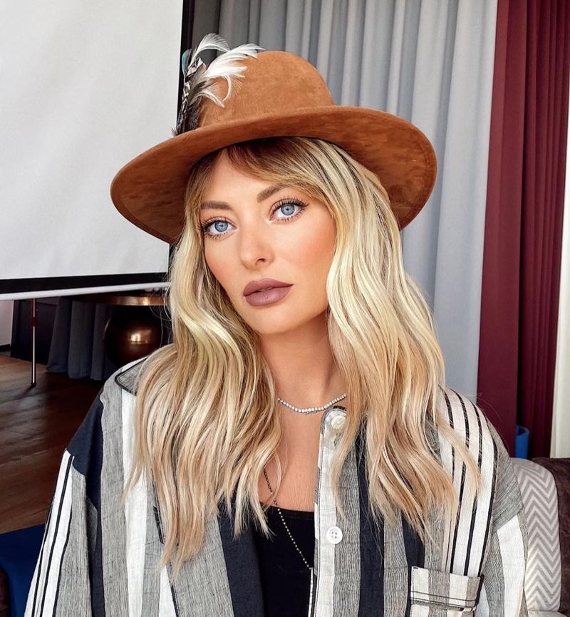 Delia, apariție HOT într-o rochie mulată! Cum s-a fotografiat artista