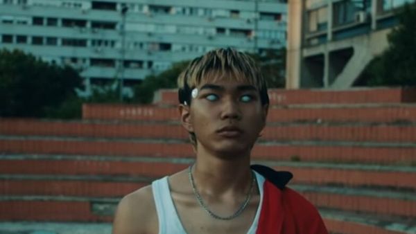 Bastille a lansat piesa „Distorted Light Beam”