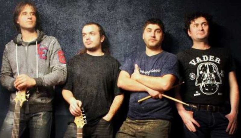 Trupa Colonist pe Lună  a lansat „Corăbiile”