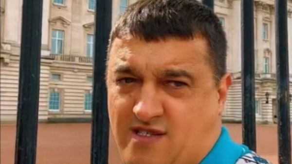 Un român care susţine că e fiul prinţului Charles a mers la Palatul Buckingham pentru a-şi  cere drepturile