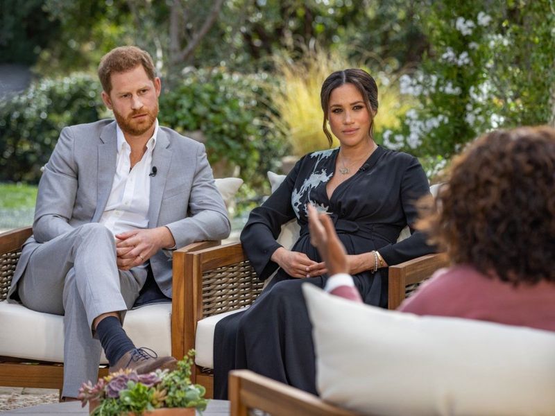 Prințul Harry și Meghan Markle, speră la o împăcare cu familia regală