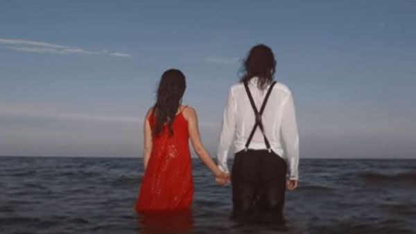 Dimitri's Bats a lansat piesa  „Titanic”