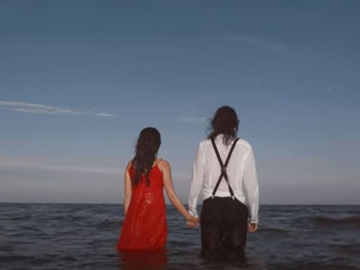 Dimitri's Bats a lansat piesa „Titanic”