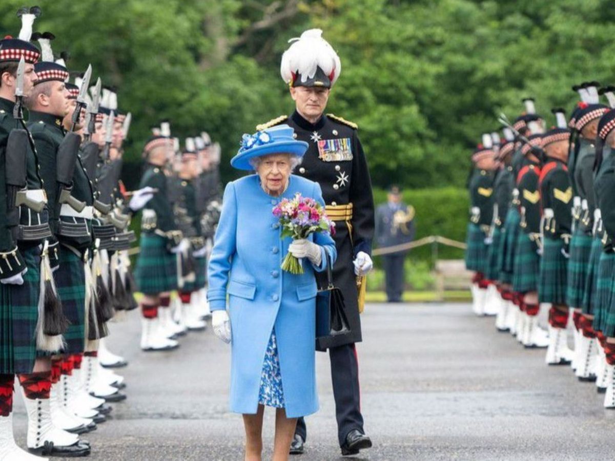 Regina Elisabeta a II-a, prima deplasare oficială de la moartea prințului Philip