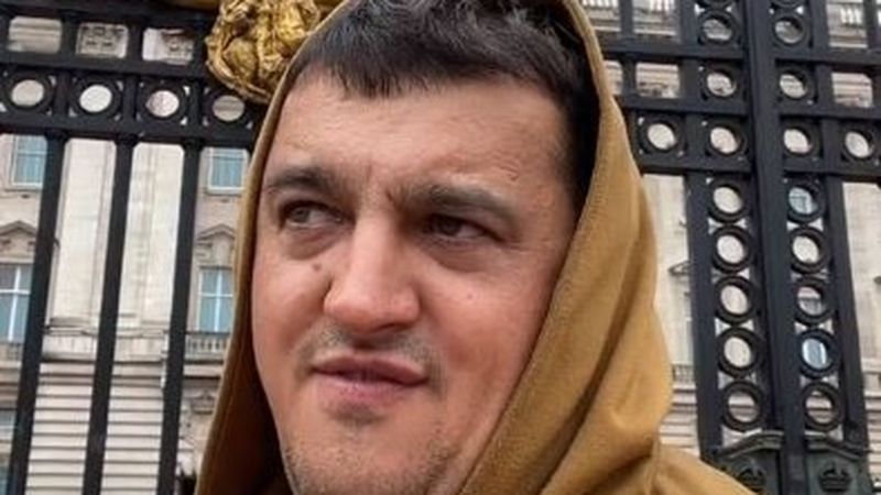 Rom&acirc;nul care a spus că este fiul prințului Charles, prima reacție după ce a ajuns viral: &bdquo;Nu am crezut niciodată că...&rdquo;