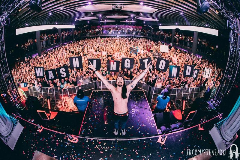 TOP 10 cele mai tari cluburi din lume. Trebuie să ajungi măcar o dată în viaţă la unul dintre ele