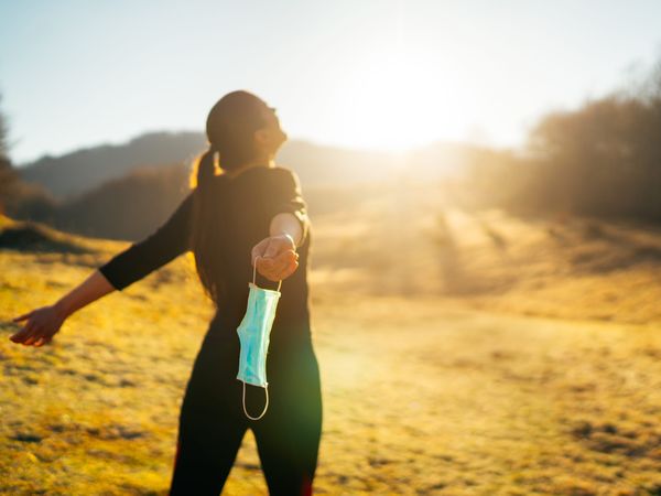 Noi măsuri de relaxare a restricțiilor intră &icirc;n vigoare de la 1 iulie 2021