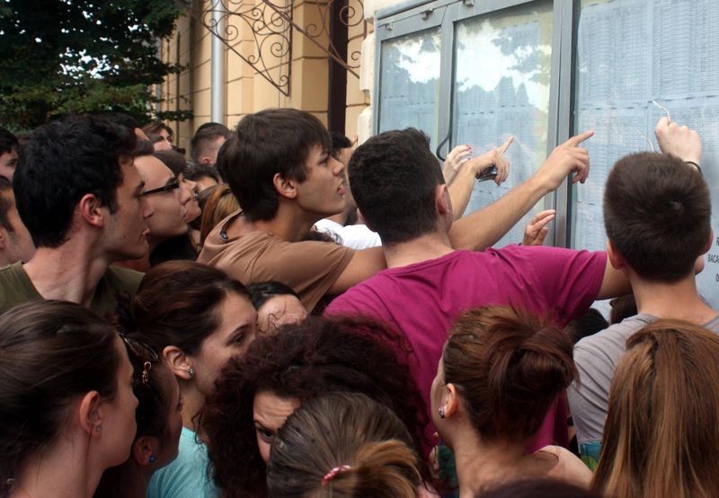 La ce oră se afişează pe edu.ro rezultatele la examenul de Bacalaureat