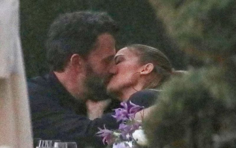 Jennifer Lopez, despre relația cu Ben Affleck: „Sunt fericită”