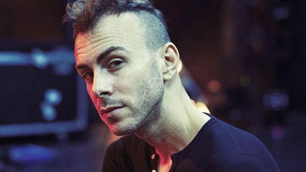 Asalf Avidan vine din nou &icirc;n Rom&acirc;nia! Artistul israelian va susține un concert la Cluj-Napoca