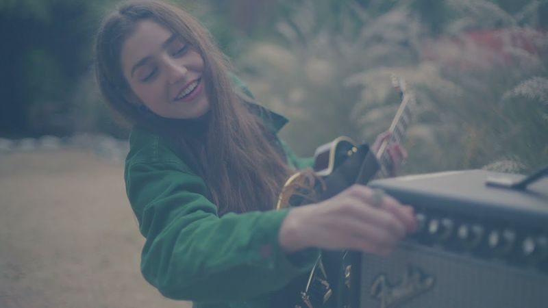 Birdy a lansat „Little Blue”