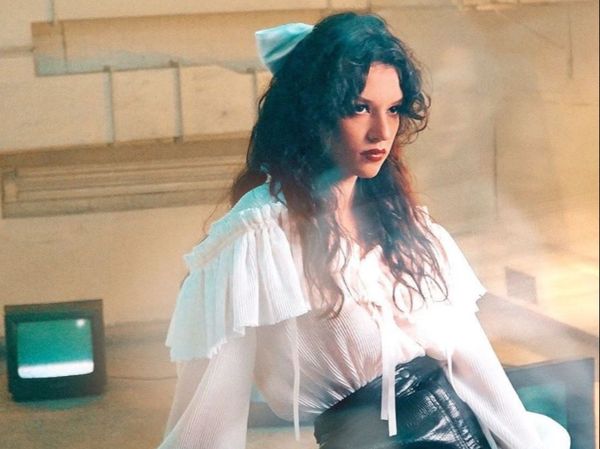 Cleopatra Stratan a lansat &rdquo;O mie de fiori&rdquo;