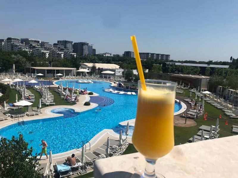 TOP 5 cele mai frumoase piscine și parcuri acvatice din București. FOTO