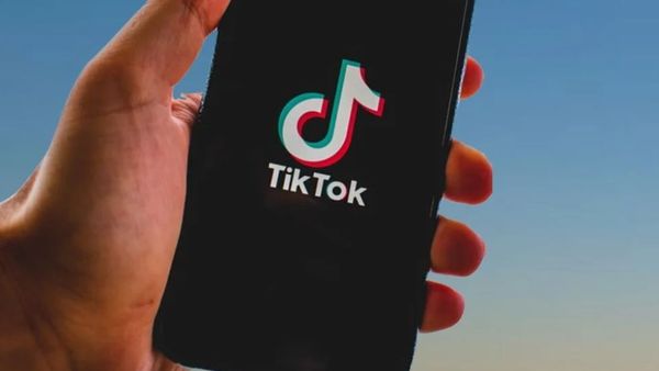 Tik Tok elimină automat conținutul necorespunzător