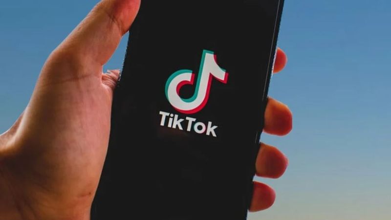 Tik Tok elimină automat conținutul necorespunzător