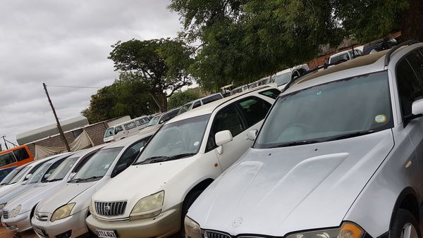 Cum poți cumpăra mașini confiscate de către bănci