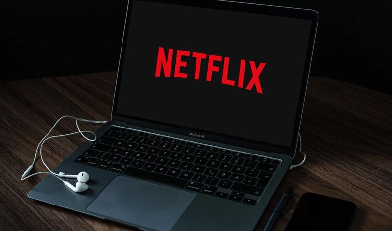 Netflix lansează două funcţionalităţi: e-mailurile de recapitulare şi rândurile Top 10 pentru copii