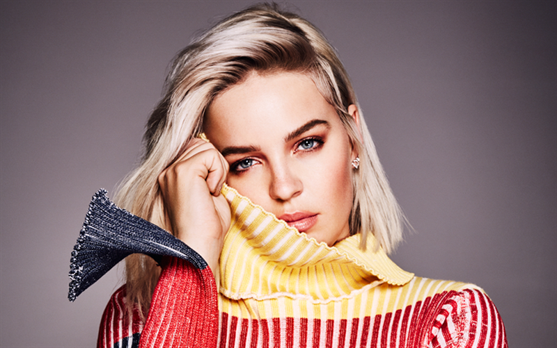 Anne-Marie a lansat ”Beautiful”