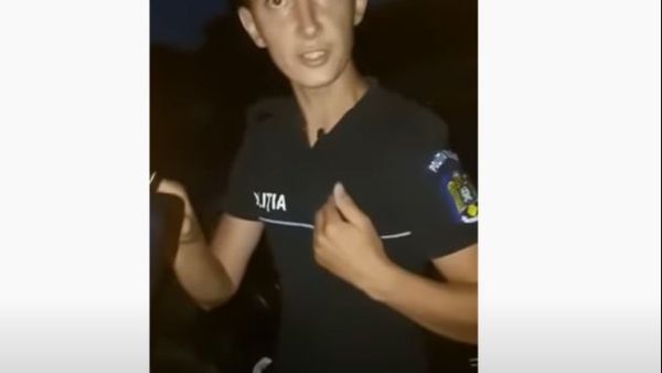 Polițist fals, prins de autoritățile din Timiș după ce a fost filmat de un grup de tineri