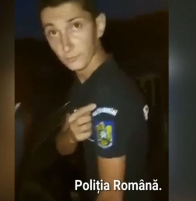 Polițist fals, prins de autoritățile din Timiș după ce a fost filmat de un grup de tineri
