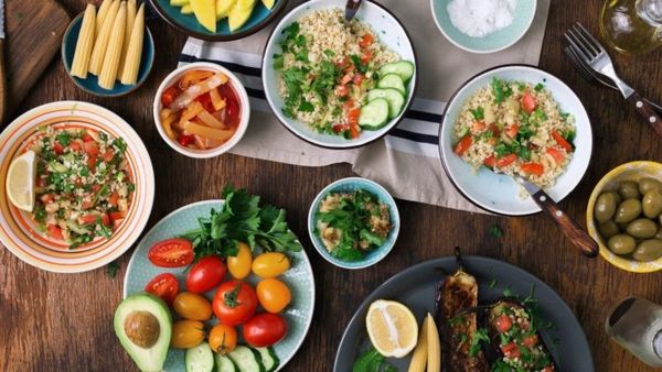 Caz inedit în Botoșani. Mama a sunat la 112 după ce a aflat că fiul ei este vegetarian