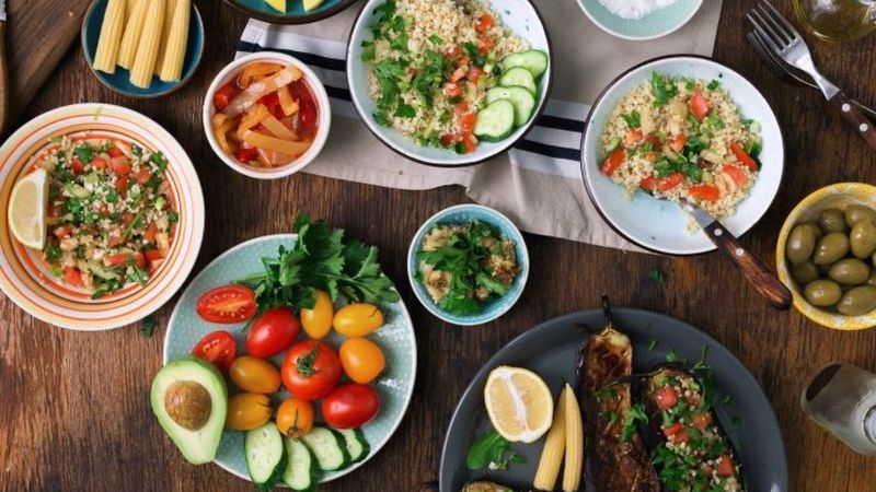 Caz inedit &icirc;n Botoșani. Mama a sunat la 112 după ce a aflat că fiul ei este vegetarian